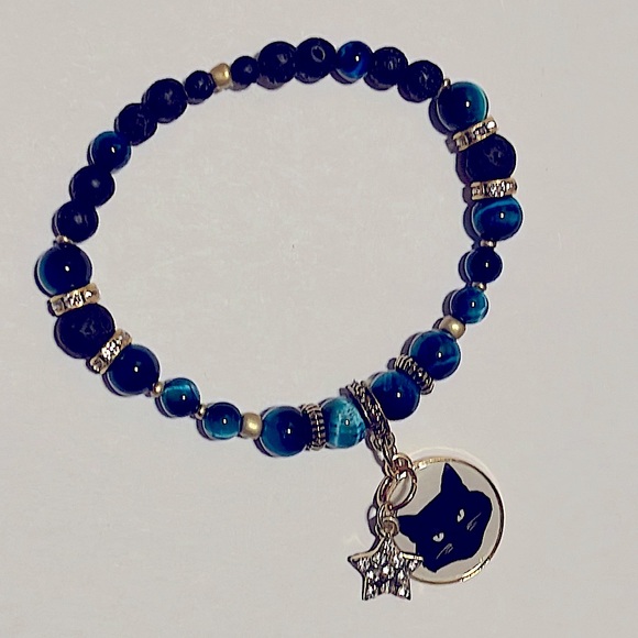 Cats Eye, Lava Stone, Amulet & Charm Bracelet - Picture 12 of 12